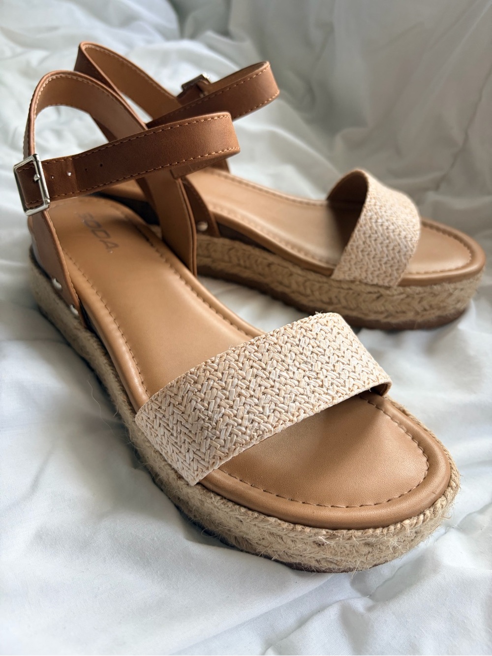 SODA Tan Espadrille Wedge Sandals Woven Strap Woman’s Size 10